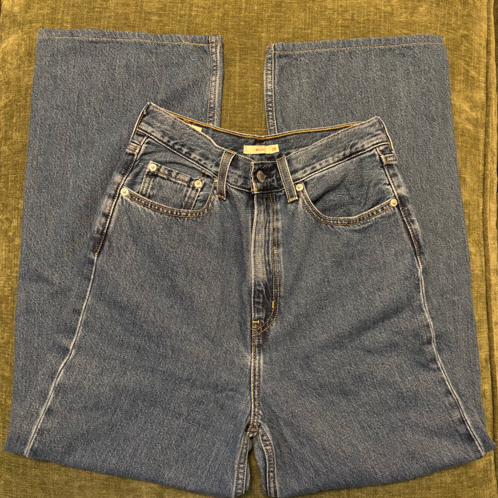 Levi’s high loose jeans 28